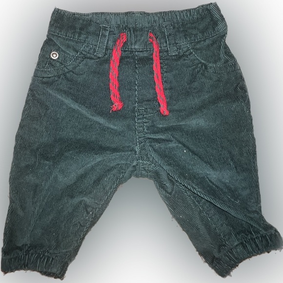 Carter’s Newborn 3 Piece Plaid Flannel Button-Up Shirt and Corduroy Pant Set - Picture 5 of 7